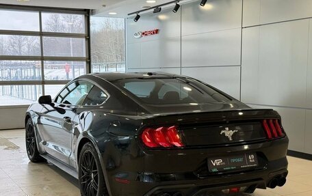 Ford Mustang VI рестайлинг, 2019 год, 2 397 000 рублей, 4 фотография