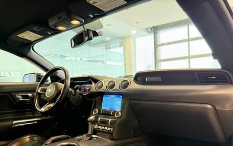 Ford Mustang VI рестайлинг, 2019 год, 2 397 000 рублей, 9 фотография