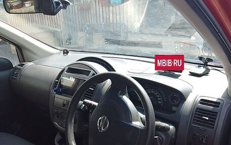 Nissan Lafesta I, 2005 год, 720 000 рублей, 3 фотография