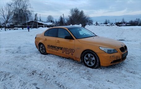 BMW 5 серия, 2004 год, 750 000 рублей, 2 фотография