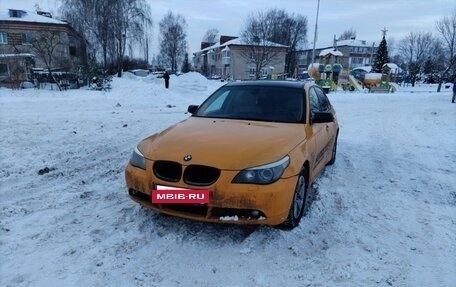 BMW 5 серия, 2004 год, 750 000 рублей, 3 фотография