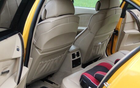 BMW 5 серия, 2004 год, 750 000 рублей, 13 фотография