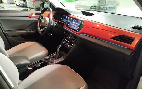 Volkswagen Taos, 2021 год, 2 900 000 рублей, 9 фотография