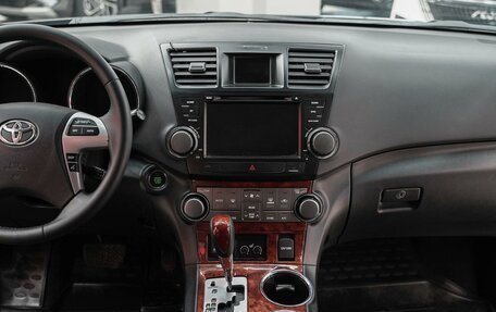 Toyota Highlander III, 2012 год, 1 950 000 рублей, 13 фотография