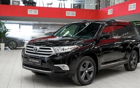 Toyota Highlander III, 2012 год, 1 950 000 рублей, 5 фотография