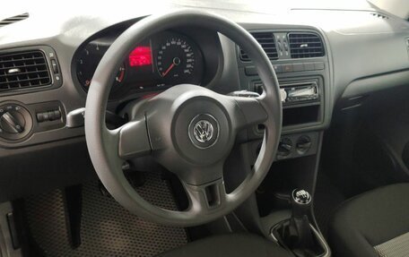 Volkswagen Polo VI (EU Market), 2014 год, 800 000 рублей, 12 фотография