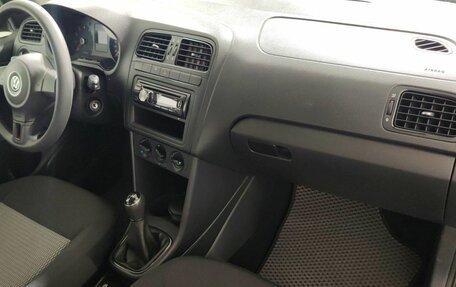 Volkswagen Polo VI (EU Market), 2014 год, 800 000 рублей, 15 фотография