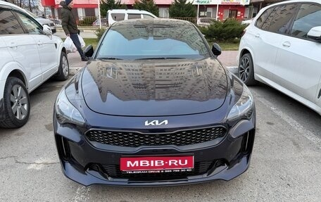 KIA Stinger I, 2023 год, 4 800 000 рублей, 1 фотография