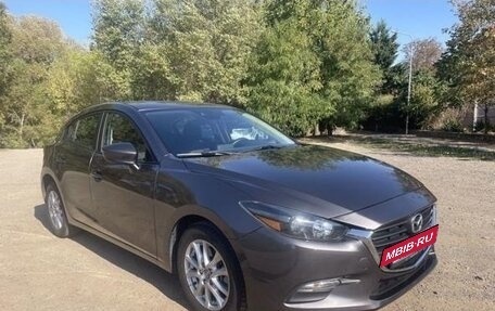 Mazda 3, 2018 год, 1 680 000 рублей, 3 фотография