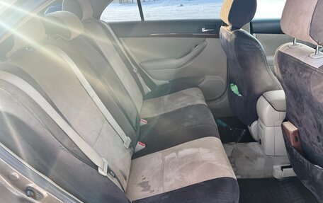 Toyota Avensis III рестайлинг, 2003 год, 525 000 рублей, 13 фотография