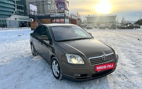 Toyota Avensis III рестайлинг, 2003 год, 525 000 рублей, 2 фотография