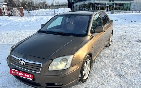 Toyota Avensis III рестайлинг, 2003 год, 525 000 рублей, 3 фотография