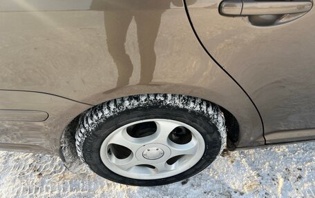 Toyota Avensis III рестайлинг, 2003 год, 525 000 рублей, 15 фотография