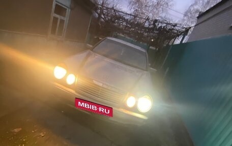 Mercedes-Benz E-Класс, 1997 год, 280 000 рублей, 10 фотография