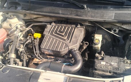 Renault Logan II, 2015 год, 440 000 рублей, 4 фотография