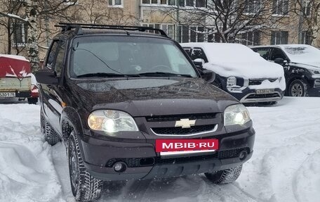 Chevrolet Niva I рестайлинг, 2010 год, 630 000 рублей, 5 фотография