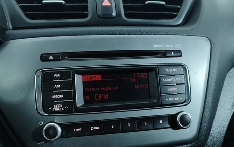 KIA Rio III рестайлинг, 2017 год, 939 000 рублей, 13 фотография