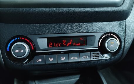 KIA Rio III рестайлинг, 2017 год, 939 000 рублей, 12 фотография