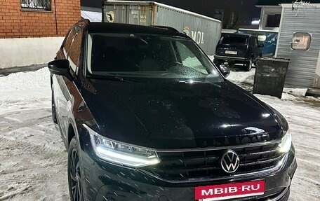 Volkswagen Tiguan II, 2021 год, 2 299 000 рублей, 8 фотография