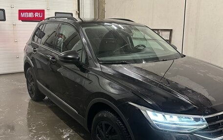 Volkswagen Tiguan II, 2021 год, 2 299 000 рублей, 26 фотография