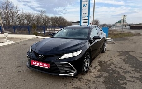 Toyota Camry, 2018 год, 2 900 000 рублей, 3 фотография