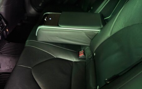 Toyota Camry, 2018 год, 2 900 000 рублей, 10 фотография