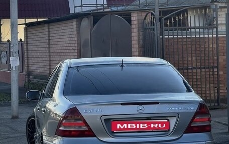 Mercedes-Benz C-Класс, 2005 год, 850 000 рублей, 2 фотография