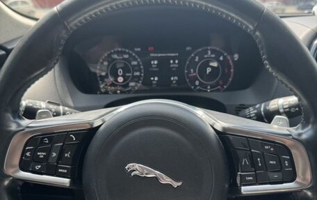 Jaguar F-Pace, 2018 год, 3 650 000 рублей, 16 фотография