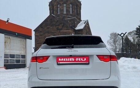 Jaguar F-Pace, 2018 год, 3 650 000 рублей, 6 фотография