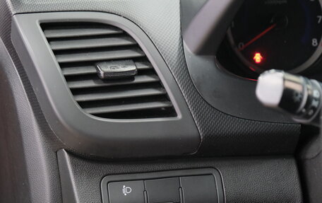 Hyundai Solaris II рестайлинг, 2015 год, 949 000 рублей, 9 фотография