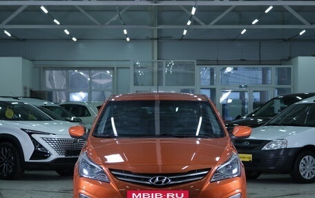 Hyundai Solaris II рестайлинг, 2015 год, 949 000 рублей, 2 фотография