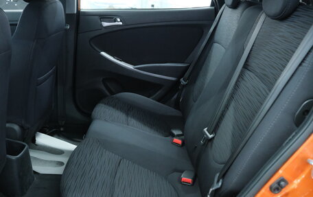 Hyundai Solaris II рестайлинг, 2015 год, 949 000 рублей, 21 фотография