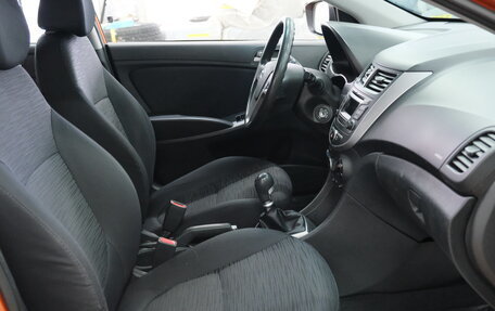 Hyundai Solaris II рестайлинг, 2015 год, 949 000 рублей, 20 фотография