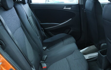 Hyundai Solaris II рестайлинг, 2015 год, 949 000 рублей, 22 фотография