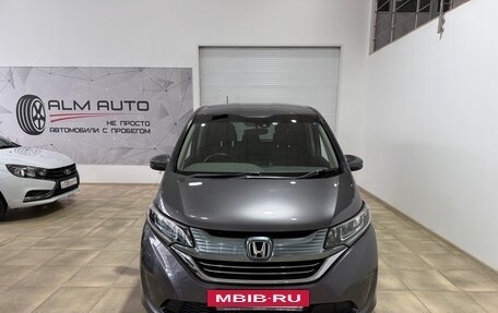 Honda Freed II, 2017 год, 1 690 000 рублей, 3 фотография