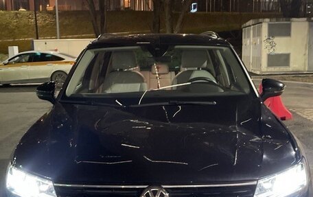 Volkswagen Tiguan II, 2019 год, 2 400 000 рублей, 9 фотография