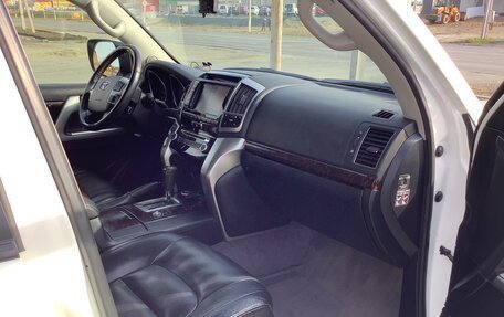 Toyota Land Cruiser 200, 2012 год, 5 450 000 рублей, 9 фотография