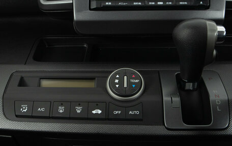 Honda Freed I, 2008 год, 899 000 рублей, 19 фотография