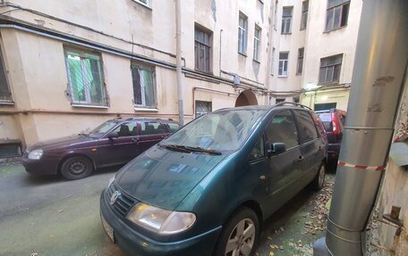 Volkswagen Sharan I рестайлинг, 1998 год, 450 000 рублей, 2 фотография