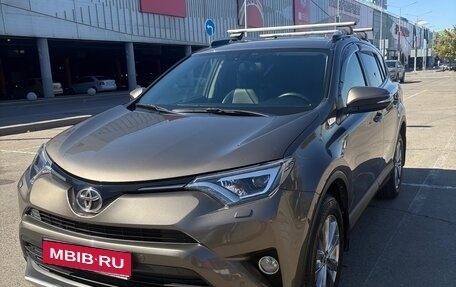 Toyota RAV4, 2016 год, 2 500 000 рублей, 1 фотография