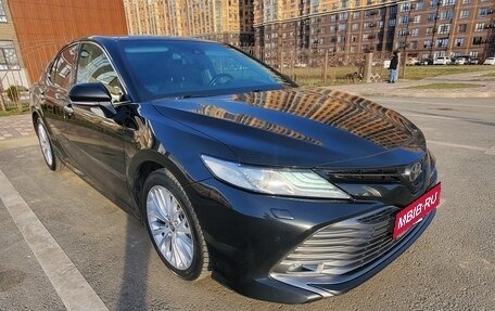 Toyota Camry, 2020 год, 3 100 000 рублей, 1 фотография
