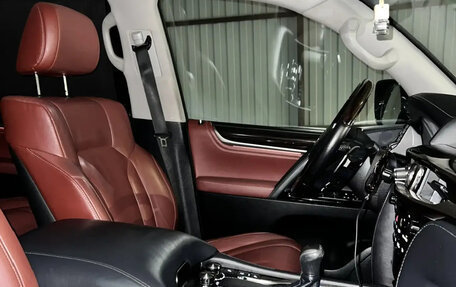 Lexus LX III, 2017 год, 5 фотография