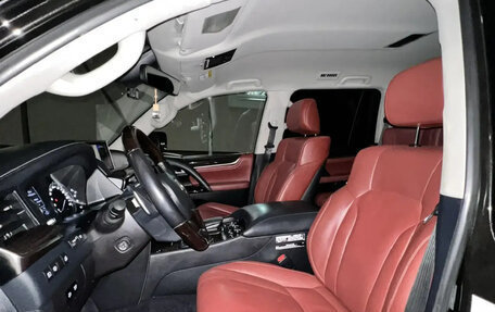 Lexus LX III, 2017 год, 8 фотография