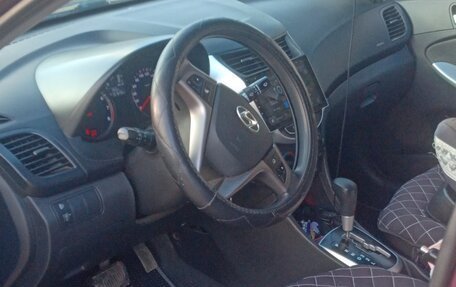 Hyundai Solaris II рестайлинг, 2012 год, 620 000 рублей, 10 фотография