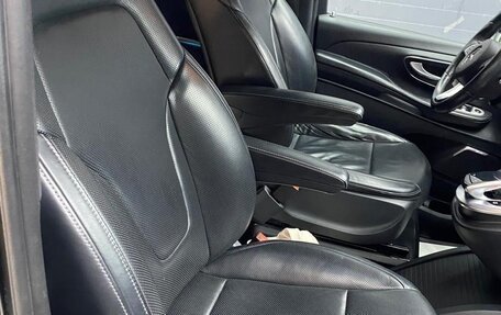 Mercedes-Benz V-Класс, 2017 год, 4 650 000 рублей, 21 фотография