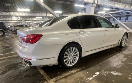BMW 7 серия, 2017 год, 3 300 000 рублей, 2 фотография