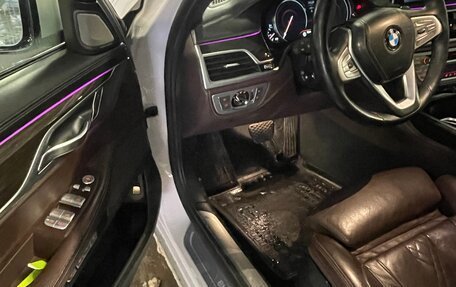 BMW 7 серия, 2017 год, 3 300 000 рублей, 10 фотография