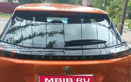 Peugeot 2008 II, 2022 год, 1 830 000 рублей, 3 фотография