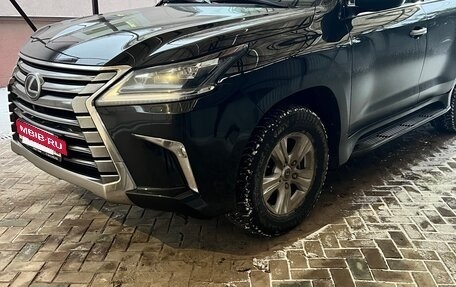 Lexus LX III, 2017 год, 9 000 000 рублей, 4 фотография