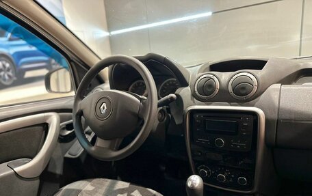 Renault Duster I рестайлинг, 2012 год, 800 000 рублей, 13 фотография